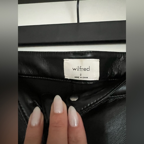 Aritzia Melina Pant - Black - Size 0 - Picture 4 of 5